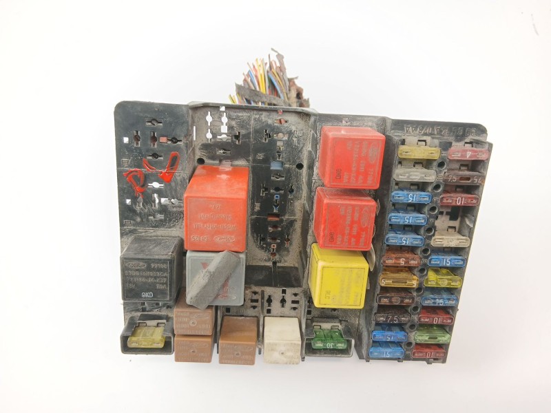 Recambio de caja reles / fusibles para ford sierra ii (gbg, gb4) 2.0 i referencia OEM IAM 90BG14A073AA  