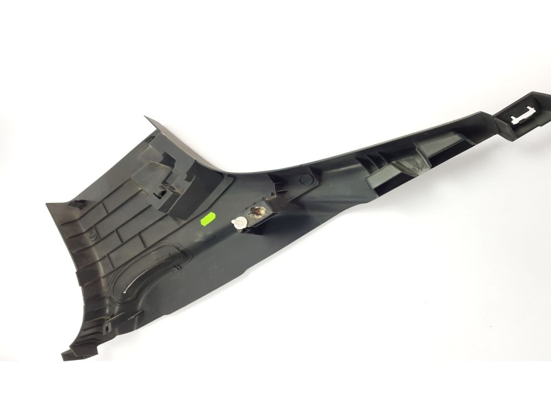 Recambio de molduras delanteras para peugeot 3008 1.6 hdi fap referencia OEM IAM 9683126477 9016 QA 