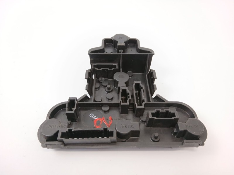 Recambio de portalamparas para volkswagen golf iii cabriolet (1e7) 2.0 referencia OEM IAM 1H6945257  