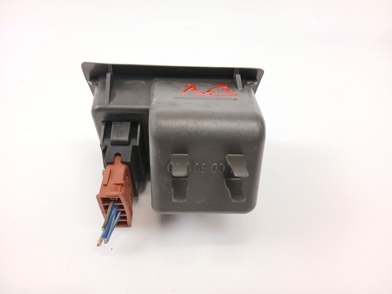 Recambio de boton antiniebla para renault clio i (b/c57_, 5/357_) 1.9 d referencia OEM IAM 7700801139  