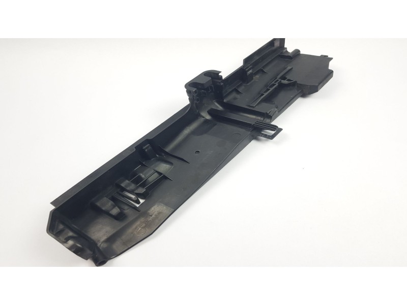 Recambio de moldura para bmw serie 1 berlina (e81/e87) 120d referencia OEM IAM 17107524912 1710752491211 