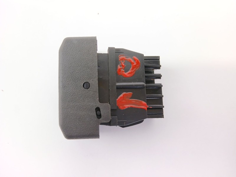 Recambio de boton luneta termica para renault clio i (b/c57_, 5/357_) 1.9 d referencia OEM IAM   