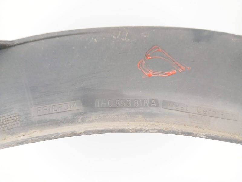 Recambio de aletin delantero derecho para volkswagen golf iii cabriolet (1e7) 2.0 referencia OEM IAM 1H0853818  
