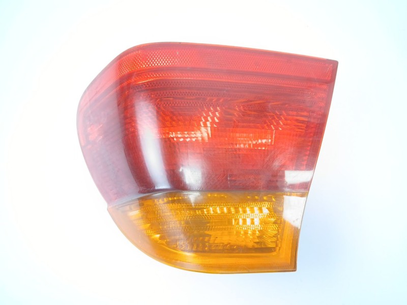 Recambio de piloto trasero derecho para bmw 3 (e46) 320 i referencia OEM IAM 8364922  