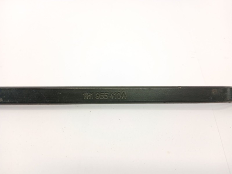 Recambio de brazo limpia delantero derecho para volkswagen golf iii cabriolet (1e7) 2.0 referencia OEM IAM 1H1955410A  