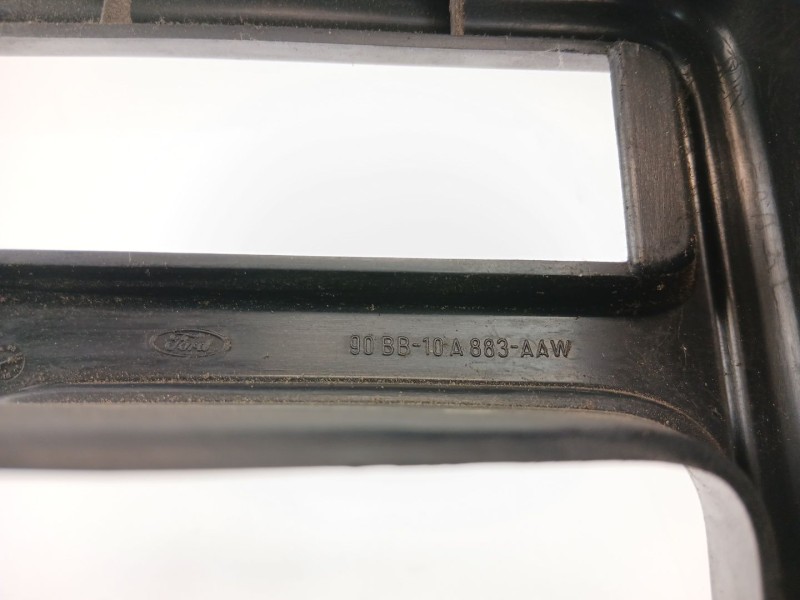 Recambio de moldura para ford sierra ii (gbg, gb4) 2.0 i referencia OEM IAM 90BB10A883AAW  