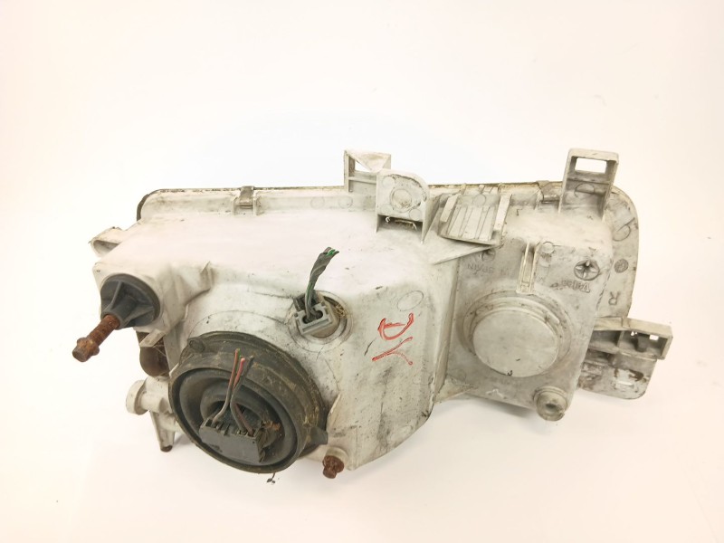 Recambio de faro derecho para nissan vanette cargo furgoneta (hc 23) 2.3 d referencia OEM IAM   