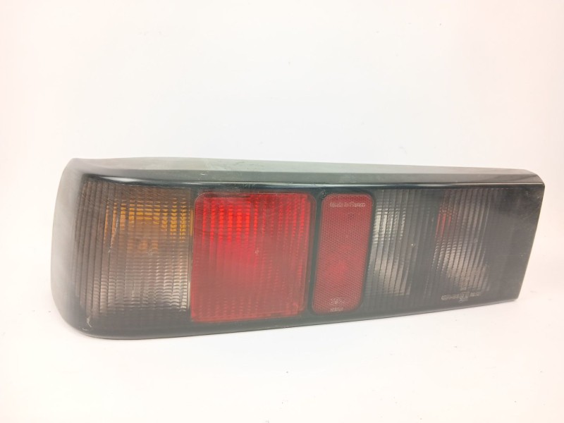 Recambio de piloto trasero izquierdo para ford sierra ii (gbg, gb4) 2.0 i referencia OEM IAM 90BG13A603  