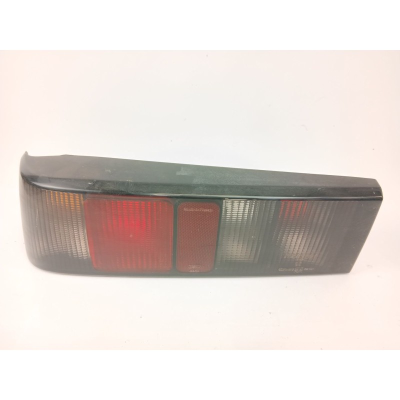 Recambio de piloto trasero izquierdo para ford sierra ii (gbg, gb4) 2.0 i referencia OEM IAM 90BG13A603  