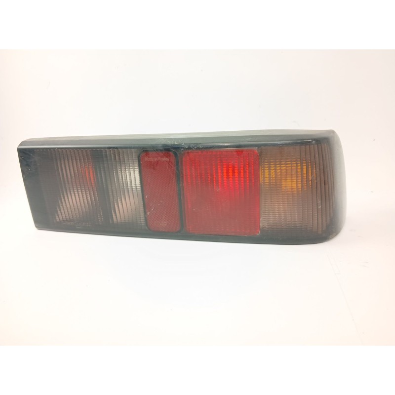 Recambio de piloto trasero derecho para ford sierra ii (gbg, gb4) 2.0 i referencia OEM IAM 90BG13A602  