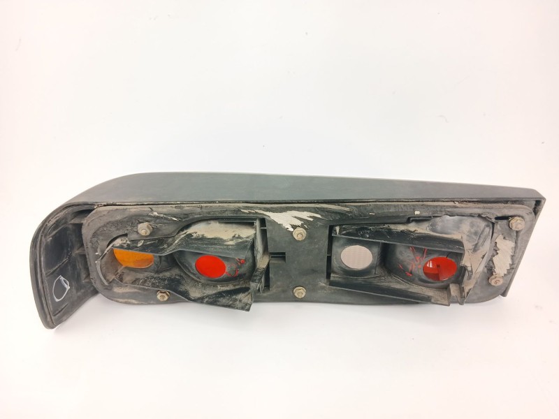 Recambio de piloto trasero derecho para ford sierra ii (gbg, gb4) 2.0 i referencia OEM IAM 90BG13A602  