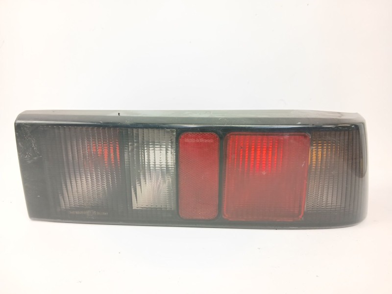 Recambio de piloto trasero derecho para ford sierra ii (gbg, gb4) 2.0 i referencia OEM IAM 90BG13A602  