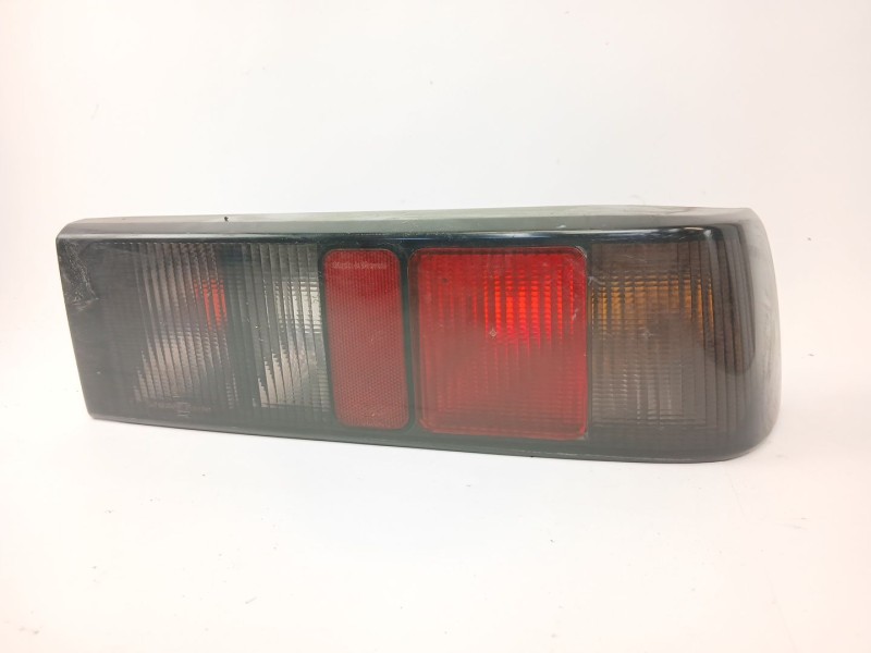 Recambio de piloto trasero derecho para ford sierra ii (gbg, gb4) 2.0 i referencia OEM IAM 90BG13A602  