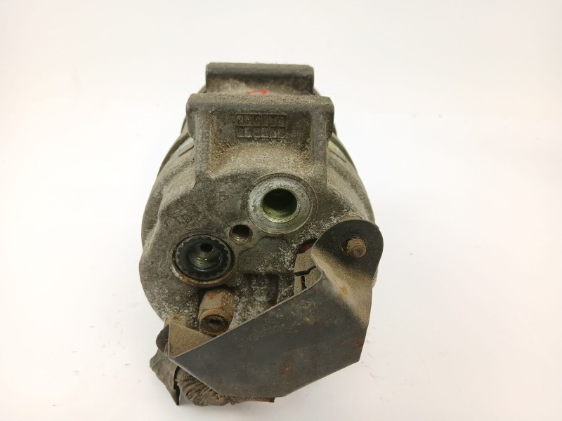 Recambio de compresor aire acondicionado para daewoo aranos 2.0 referencia OEM IAM 5110549  