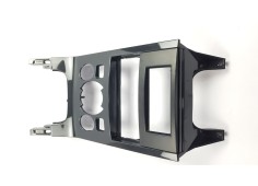 Recambio de moldura para peugeot 3008 1.6 hdi fap referencia OEM IAM 9685099877 9685093177 