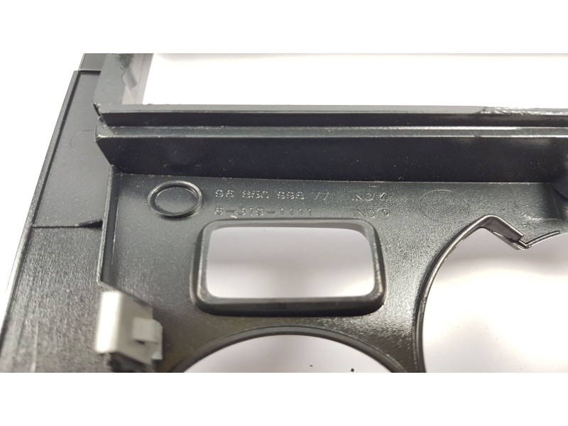 Recambio de moldura para peugeot 3008 1.6 hdi fap referencia OEM IAM 9685099877 9685093177 