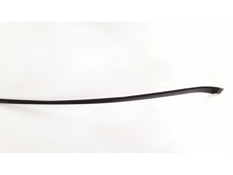 Recambio de moldura para volkswagen golf plus (521) advance referencia OEM IAM 5M0854354328D  