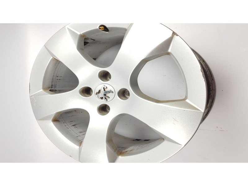 Recambio de llanta para peugeot 3008 1.6 hdi fap referencia OEM IAM 9673738877  