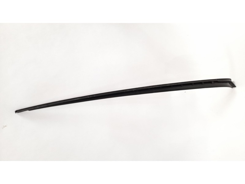 Recambio de moldura para volkswagen golf plus (521) advance referencia OEM IAM 5M0854354328D  