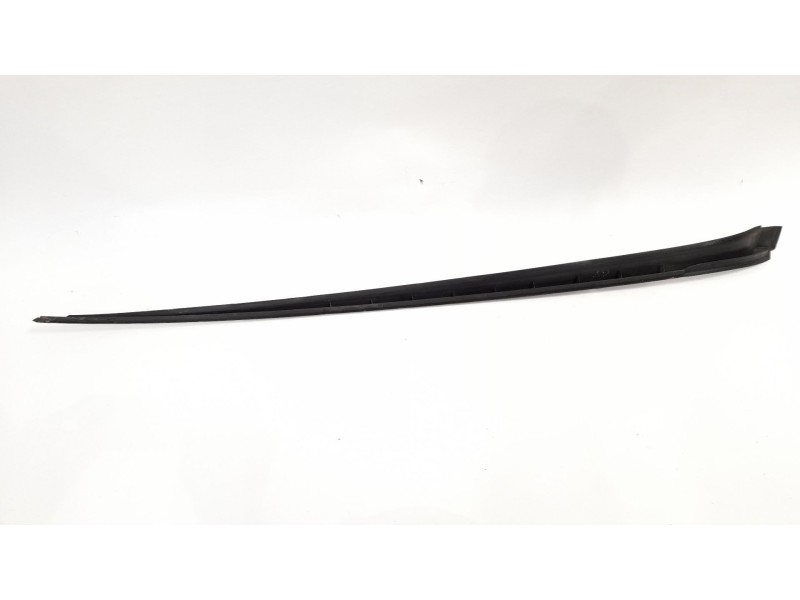Recambio de moldura para volkswagen golf plus (521) advance referencia OEM IAM 5M0854327D  