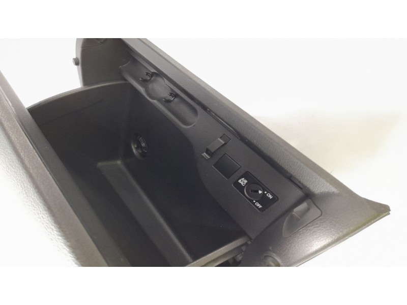 Recambio de guantera para volkswagen golf plus (521) advance referencia OEM IAM 5M1857097Q  