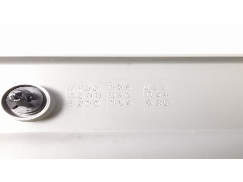 Recambio de moldura para nissan kubistar (x76) 1.5 dci referencia OEM IAM 7700304773 8200096033 