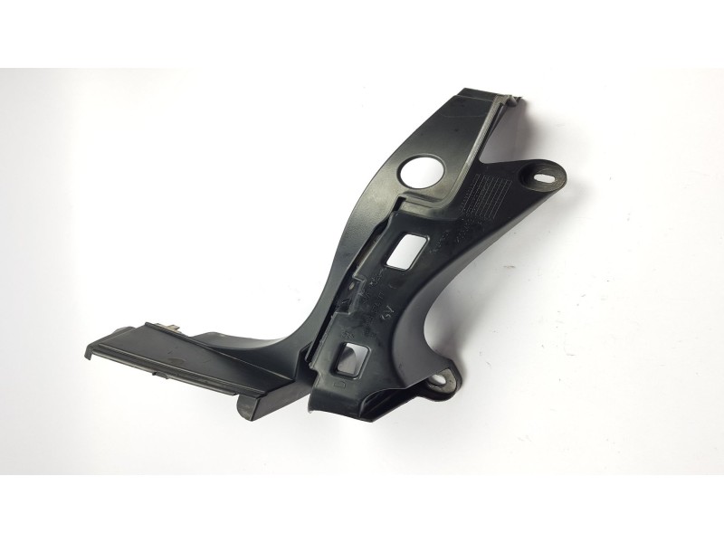 Recambio de moldura para peugeot 3008 1.6 hdi fap referencia OEM IAM 9685552477  