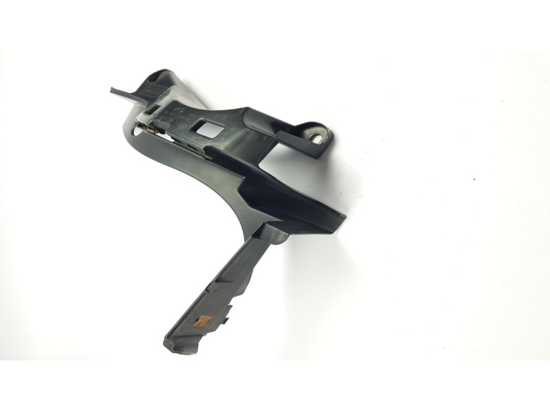 Recambio de moldura para peugeot 3008 1.6 hdi fap referencia OEM IAM 9685552477  