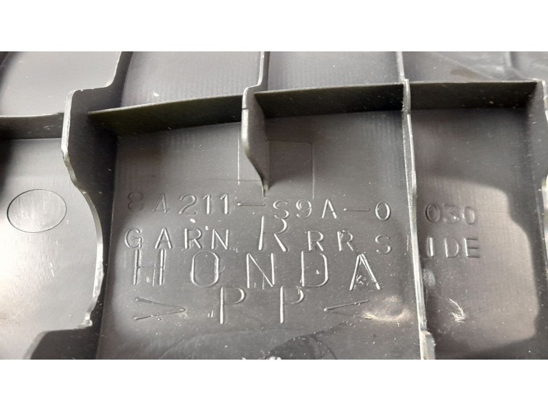 Recambio de moldura para honda cr-v (rd8) 2.2 ctdi referencia OEM IAM 84211S9A  