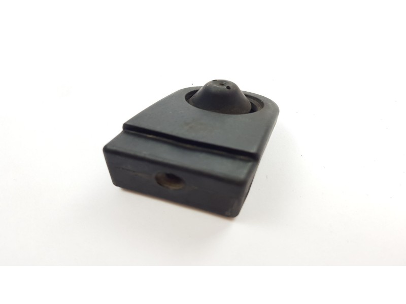 Recambio de moldura para peugeot 3008 1.6 hdi fap referencia OEM IAM 9628677880  
