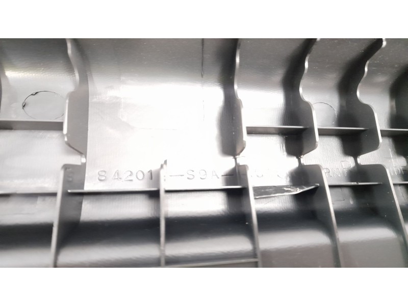 Recambio de moldura para honda cr-v (rd8) 2.2 ctdi referencia OEM IAM 84201S9A  