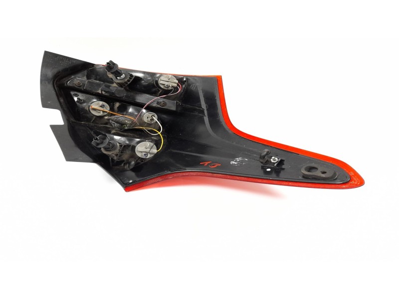 Recambio de piloto trasero derecho para ford focus lim. (cb8) trend referencia OEM IAM BM5113404A  