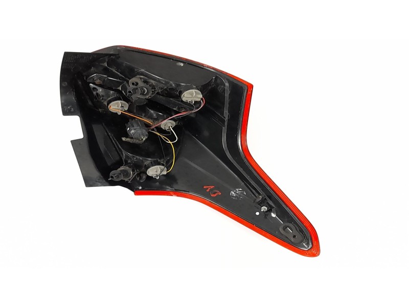 Recambio de piloto trasero derecho para ford focus lim. (cb8) trend referencia OEM IAM BM5113404A  