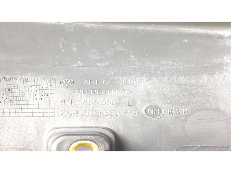 Recambio de moldura para volkswagen golf plus (521) advance referencia OEM IAM 5N0858625 5N0858566 