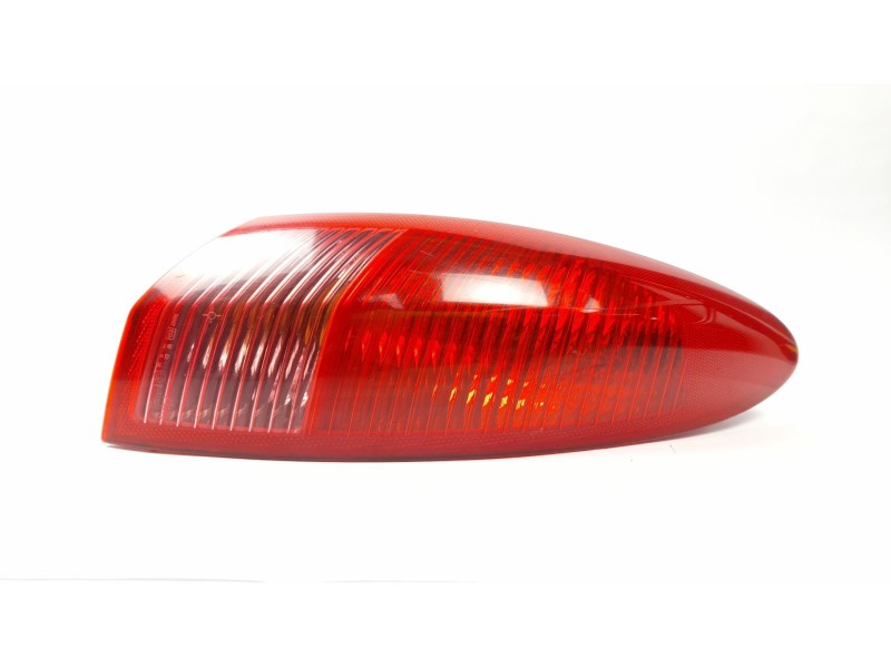 Recambio de piloto trasero derecho para alfa romeo 147 (190) 1.9 jtd referencia OEM IAM 46556347  