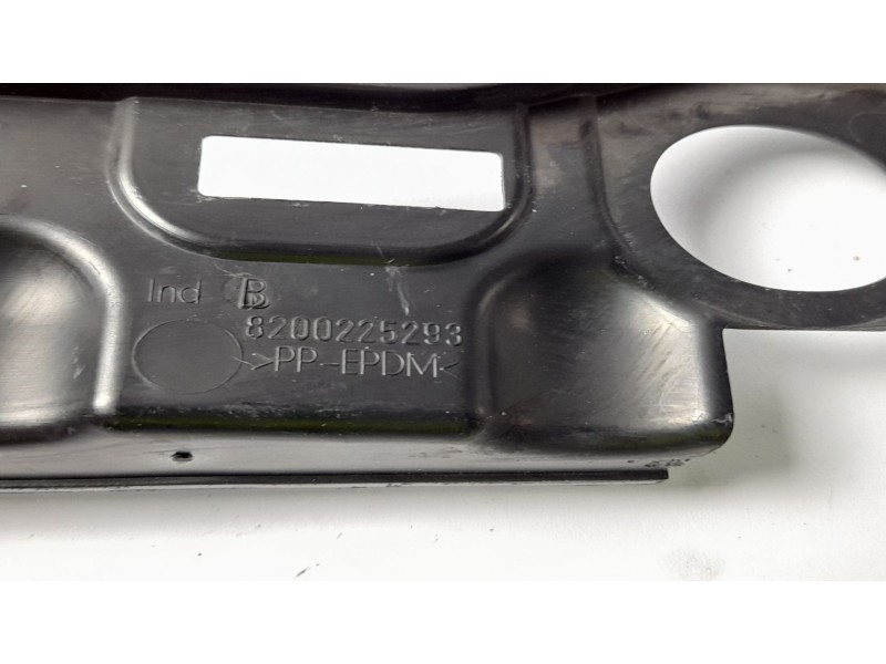 Recambio de moldura para nissan kubistar (x76) 1.5 dci referencia OEM IAM 8200225293  
