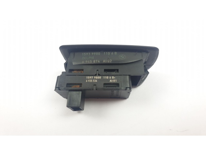 Recambio de mando elevalunas trasero izquierdo para bmw serie 1 berlina (e81/e87) 120d referencia OEM IAM 6945874  