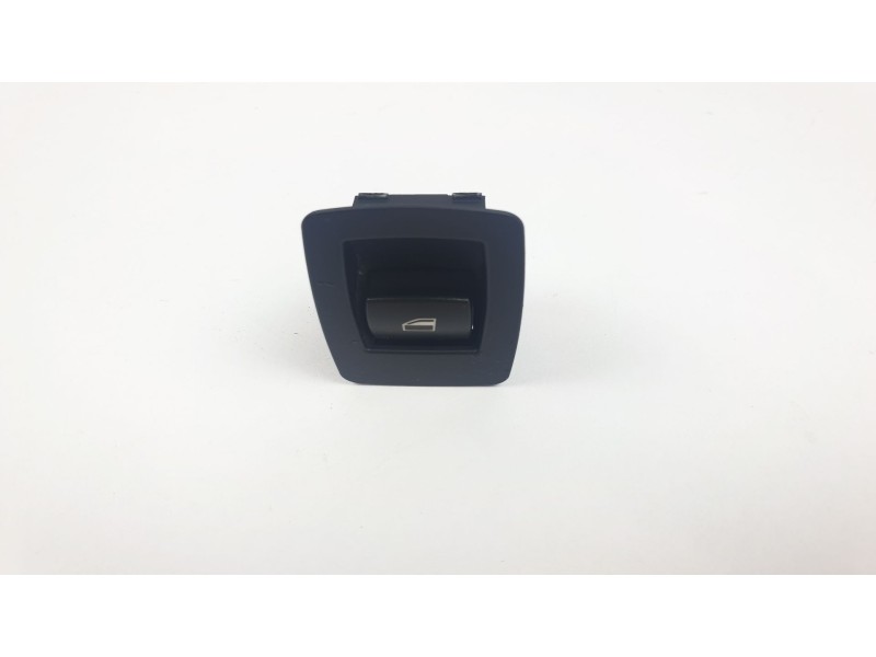 Recambio de mando elevalunas trasero derecho para bmw serie 1 berlina (e81/e87) 120d referencia OEM IAM 6945874  