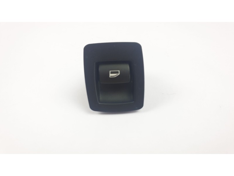 Recambio de mando elevalunas trasero derecho para bmw serie 1 berlina (e81/e87) 120d referencia OEM IAM 6945874  