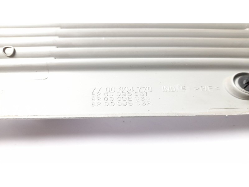Recambio de moldura para nissan kubistar (x76) 1.5 dci referencia OEM IAM 7700304770  