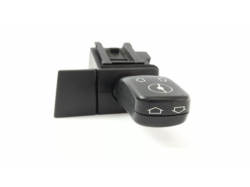 Recambio de mando volante para bmw x5 (e53) 3.0i referencia OEM IAM 8373901  