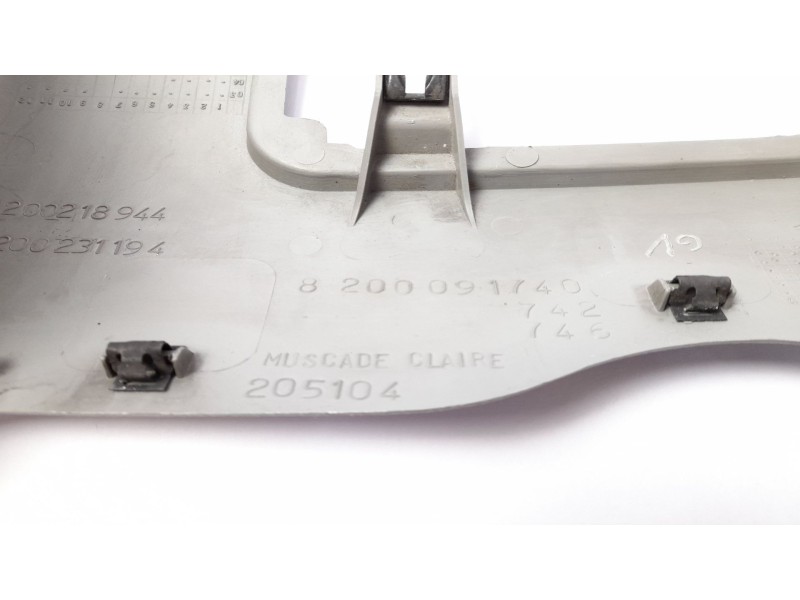 Recambio de moldura para nissan kubistar (x76) 1.5 dci referencia OEM IAM 8200091740  