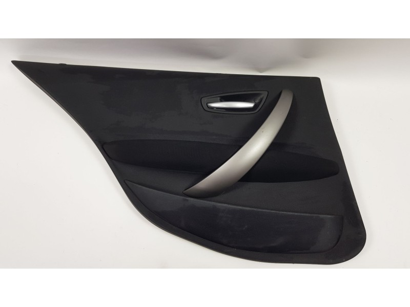 Recambio de guarnecido puerta trasera izquierda para bmw serie 1 berlina (e81/e87) 120d referencia OEM IAM 7067959  