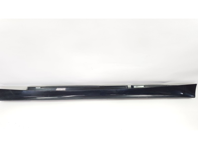 Recambio de faldon lateral para bmw serie 1 berlina (e81/e87) 120d referencia OEM IAM 51717147401  