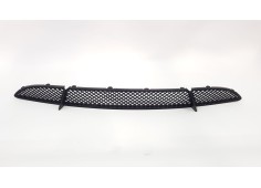 Recambio de rejilla paragolpes central para bmw serie 1 berlina (e81/e87) 120d referencia OEM IAM 51117118161  