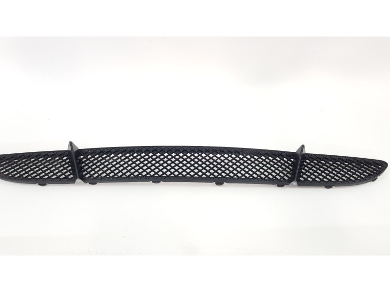 Recambio de rejilla paragolpes central para bmw serie 1 berlina (e81/e87) 120d referencia OEM IAM 51117118161  