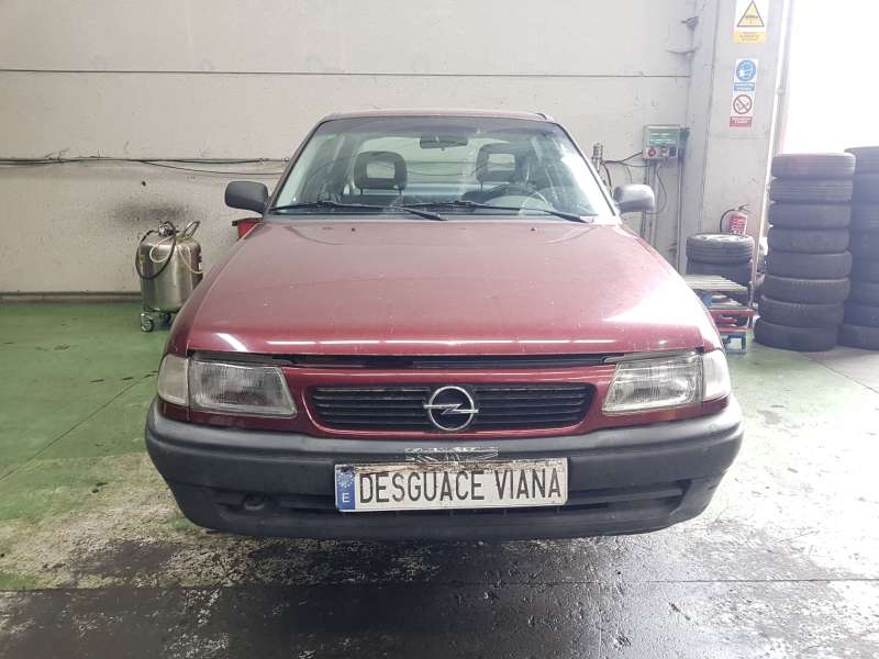 opel astra f sedán (t92) del año 1995