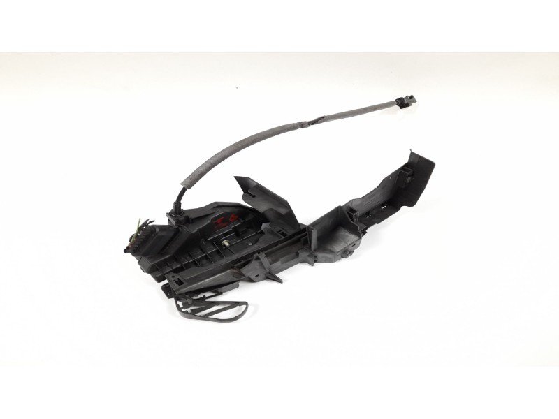 Recambio de cerradura puerta trasera izquierda para ford focus lim. (cb8) trend referencia OEM IAM 921755 921755101 