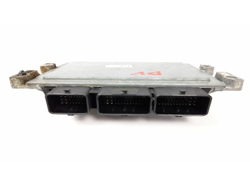 Recambio de centralita motor uce para ford focus lim. (cb8) trend referencia OEM IAM BV6112A650  