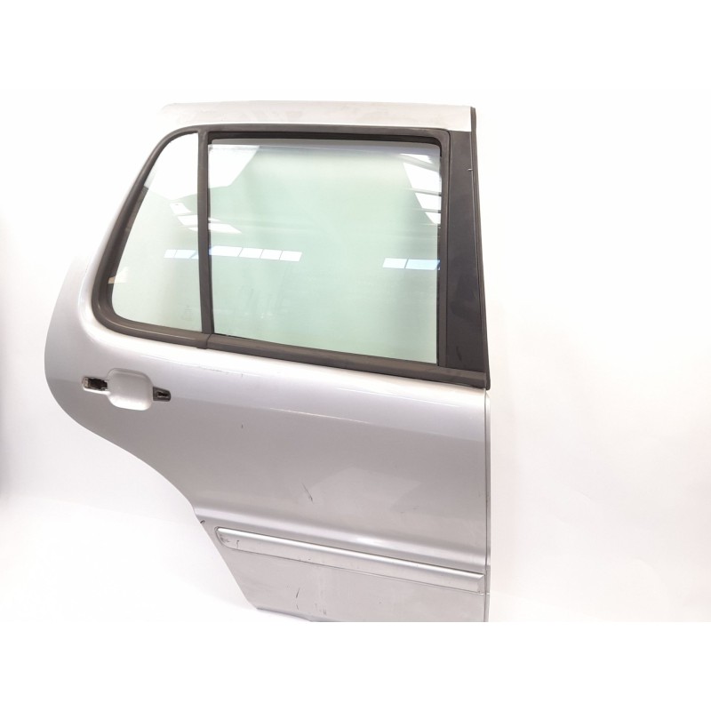Recambio de puerta trasera derecha para mercedes-benz clase m (w163) 230 ml (163.136) referencia OEM IAM A1637301605  